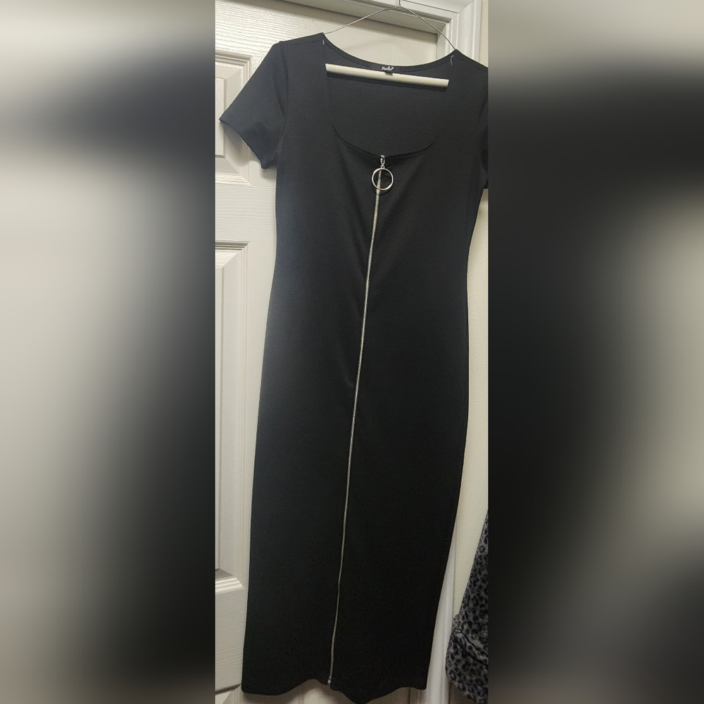 Black dress Papaya xtra large but made petite